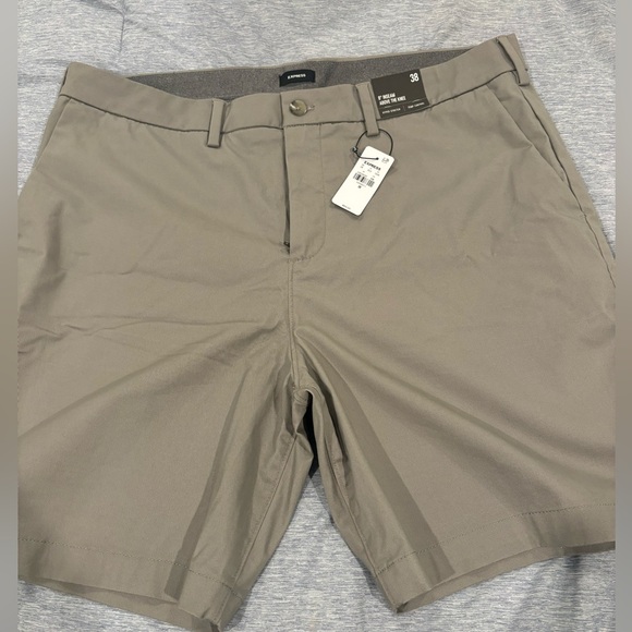 Express men shorts khaki size 38 8” above the knee brand new - Picture 2 of 4
